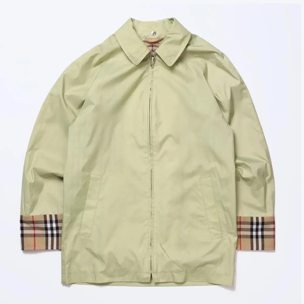 Burberry House Checkered Sleeve PolyCoat